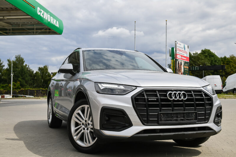 Samochód z wypożyczalni samochodów - Wypożycz Bus w Rzeszowie