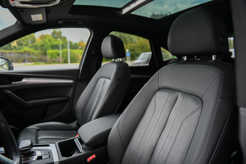 Samochód z wypożyczalni samochodów - Wypożycz Bus w Rzeszowie